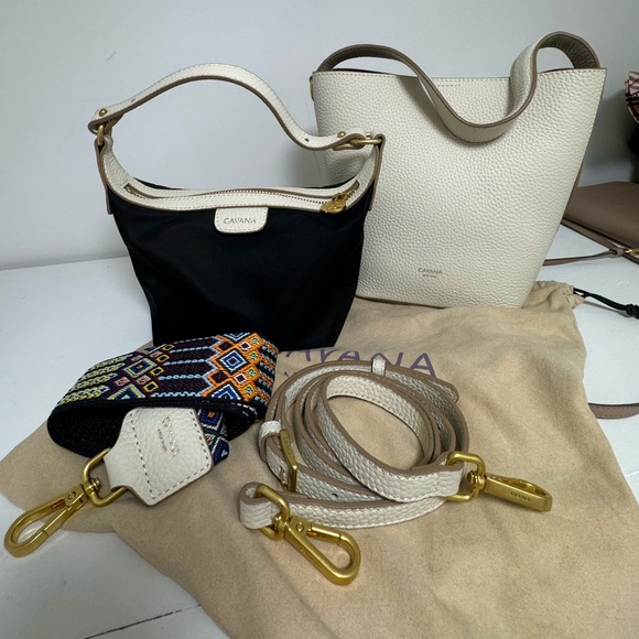BRAND NEW Cavana New York Boston Bucket bag in off-white - Picture 1 of 1